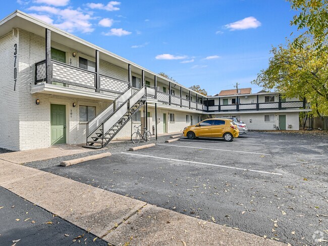 Building Photo - Cedar Street Flats