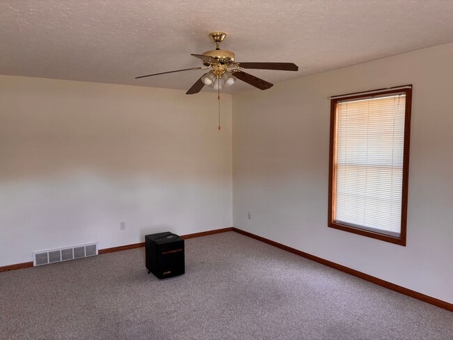 Building Photo - 5103 US-250