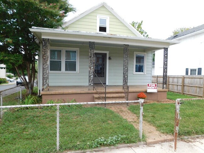 Foto del edificio - 1272 W Washington St