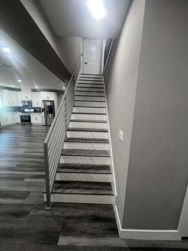 Foto del edificio - 17639 W Vuong Pl