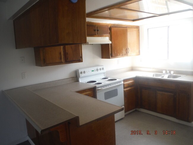 Building Photo - 1301 2nd St