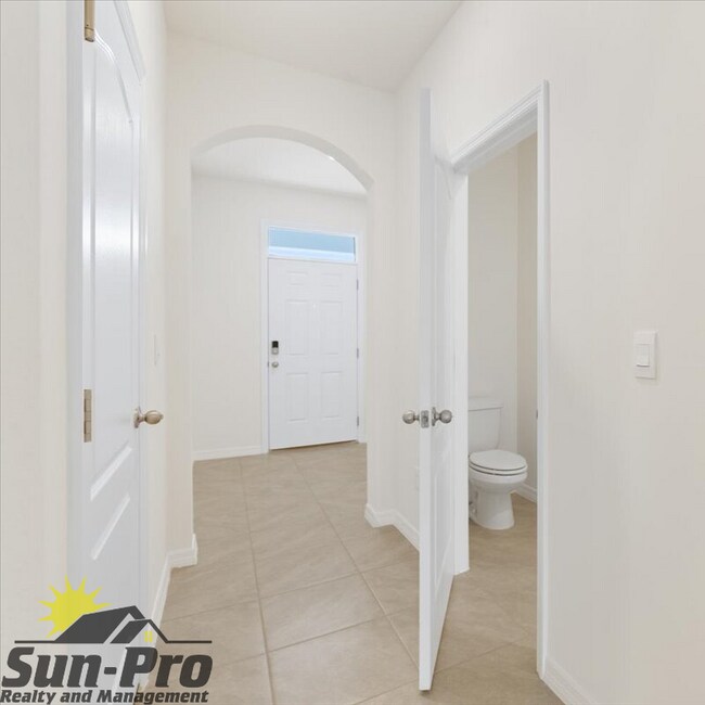 Photo - 113 Maya Wy House