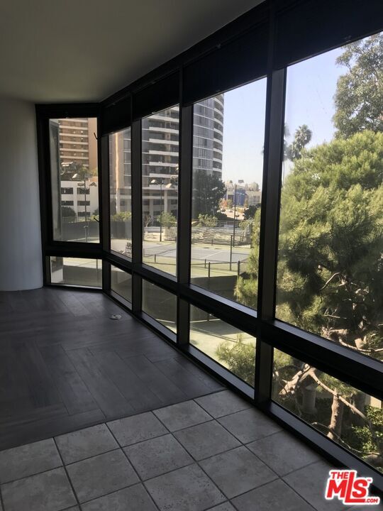 Foto del edificio - 4316 Marina City Dr