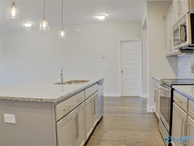 Building Photo - 115 James Parcus Cir