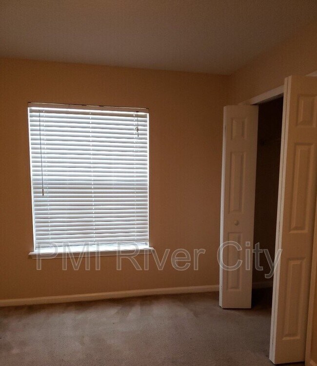 Building Photo - 13543 Devan Lee Dr E