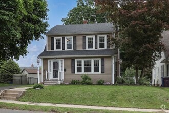 Building Photo - 75 Park Dr