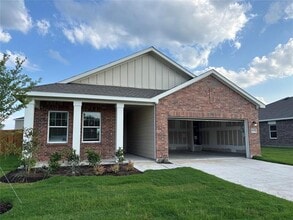 Building Photo - 805 Lexington Ln