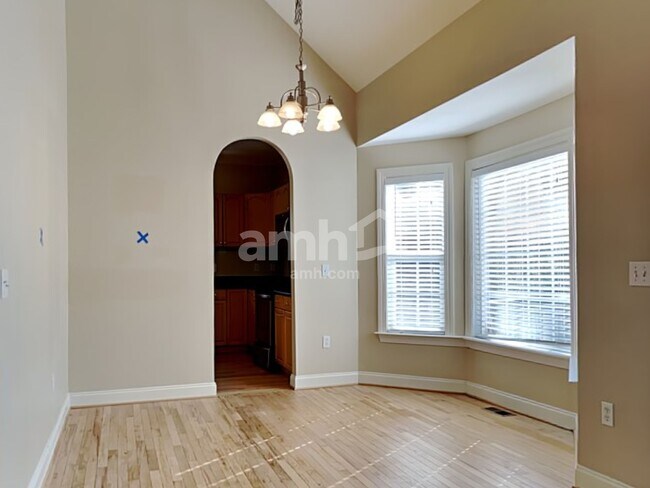 Foto del edificio - 138 Cotillion Cres