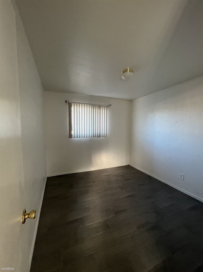 Building Photo - 3 br, 1.5 bath House - 3802 North 80th Drive