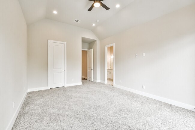 Foto del edificio - 810 Mansfield St