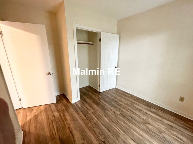 Foto del edificio - 92 Hammond St