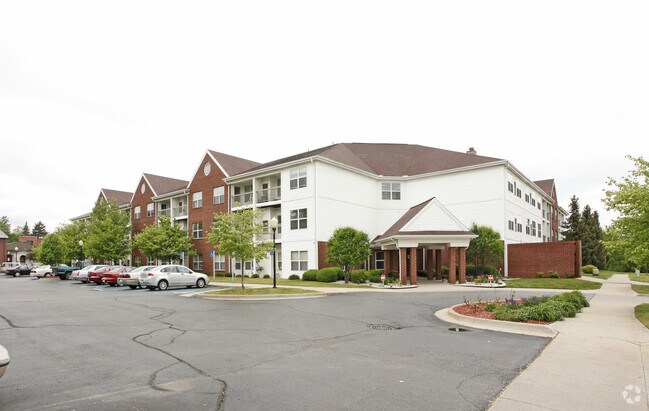 Fotografía del edificio - Millpond Manor