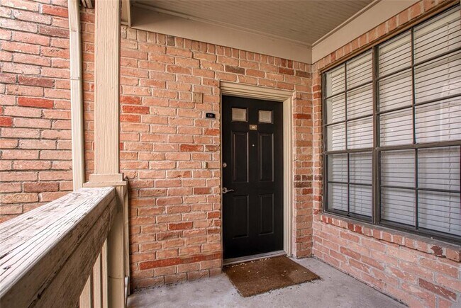 Foto del edificio - 2255 Braeswood Park Dr