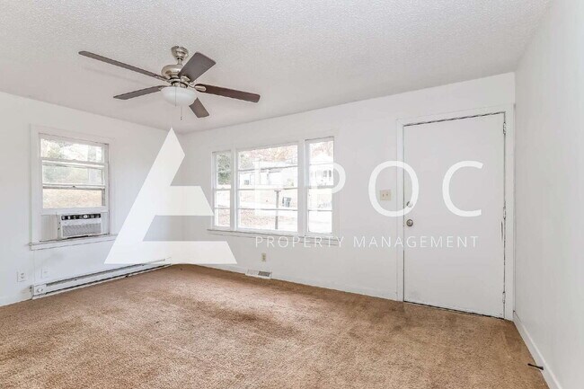 Foto del edificio - 507 Cox Ave