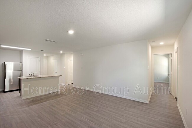 Building Photo - 2705 Bosque Blvd