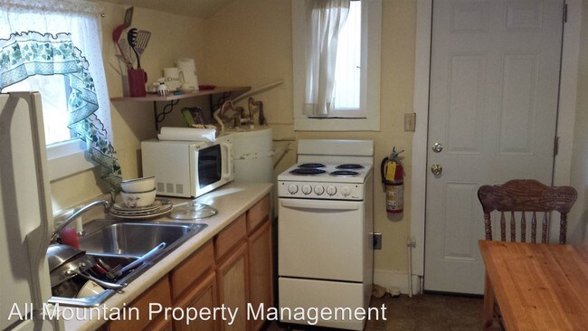 Building Photo - Studio, 1 bath House - 41395 Lahontan