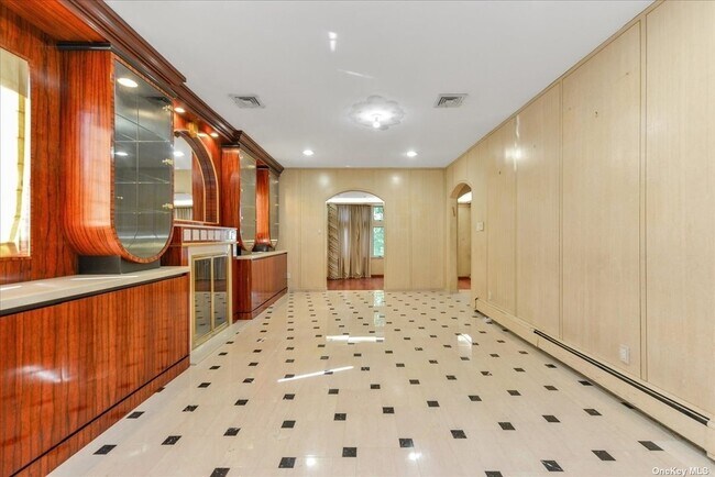Foto del edificio - 72-23-72137 137th St