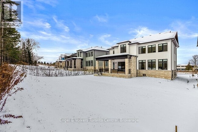Building Photo - 110 Dorothy Dr