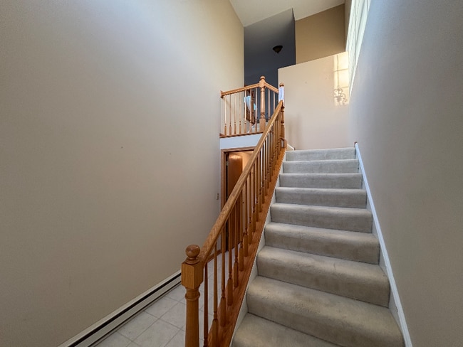 Building Photo - 24118 Walnut Cir