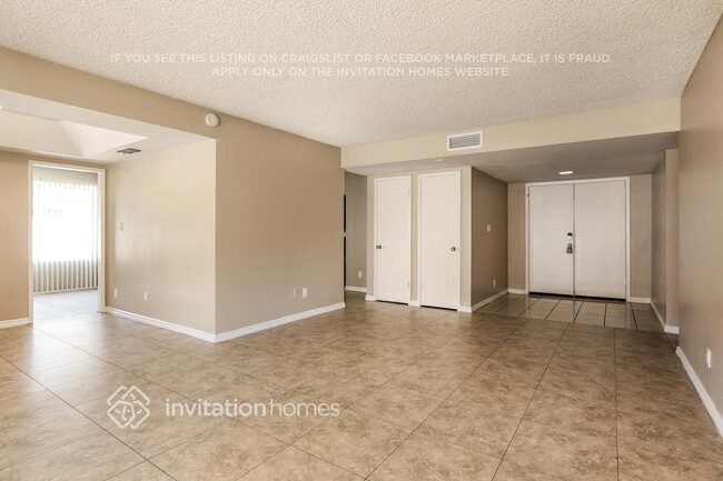 Foto del edificio - 7525 W Pinchot Ave