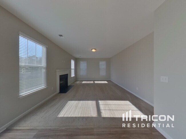 Foto del edificio - 583 Goldstone Ln