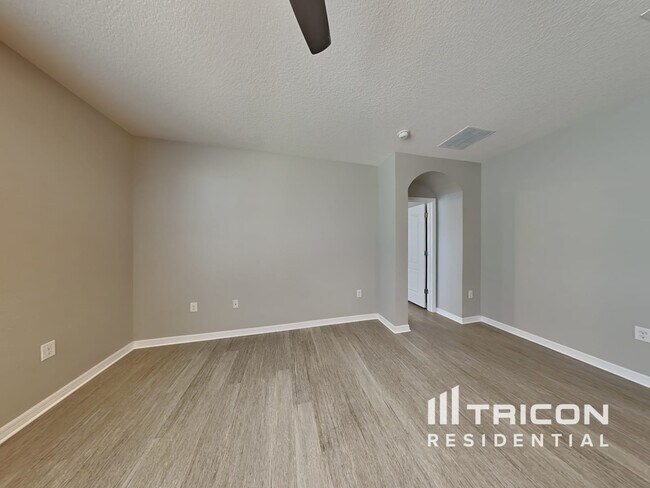 Building Photo - 5934 Churchill Square Way Groveland FL