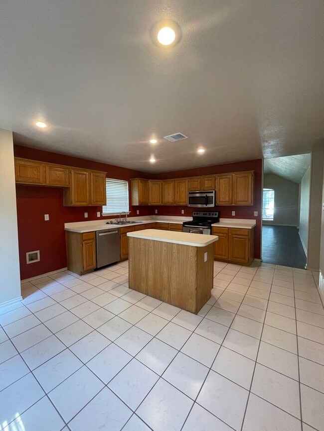 Building Photo - 7816 Rogue River Trail