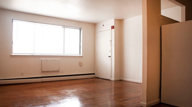 Building Photo - Fernrock Apartments
