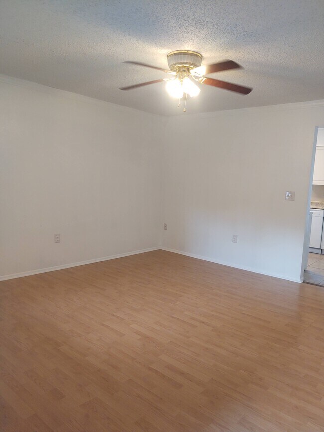 Foto del edificio - 4080 Homestead Dr