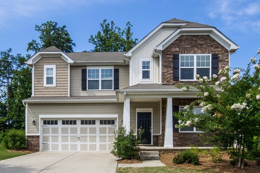 Foto principal - 138 E Warfield Dr