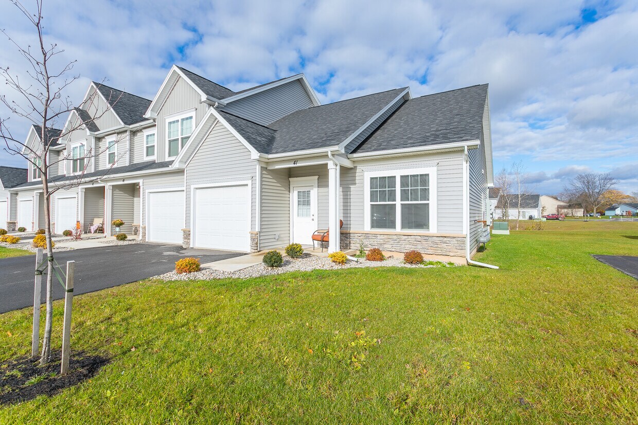 Foto principal - Mayflower Estates