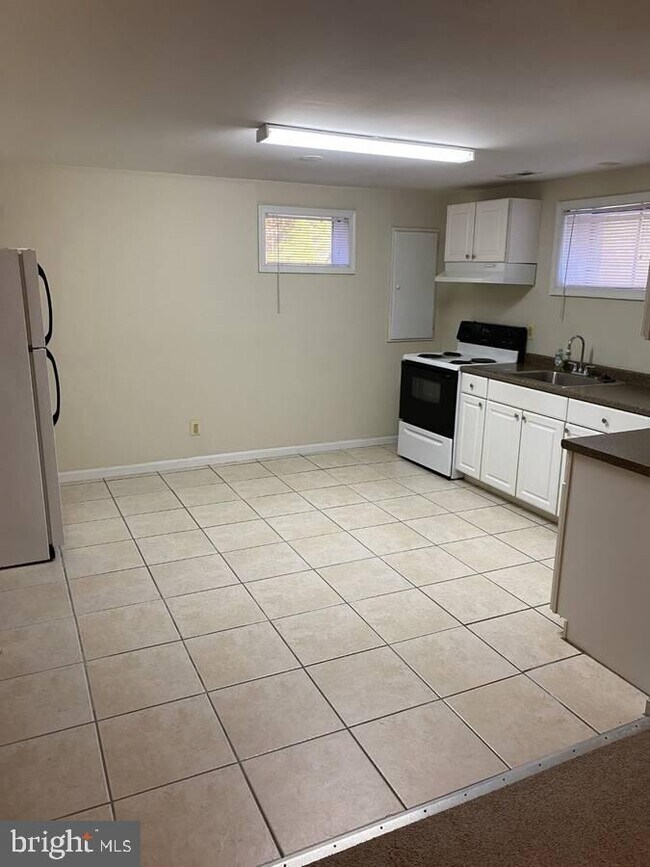 Building Photo - 2510 Davidsonville Rd