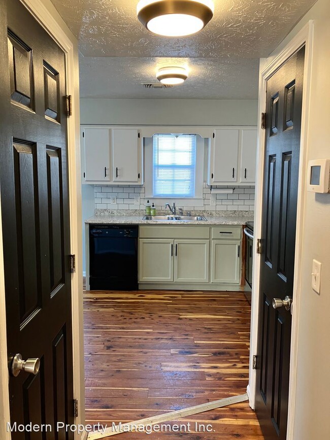 Building Photo - 2 br, 1.5 bath House - 418 Ryne Ct.