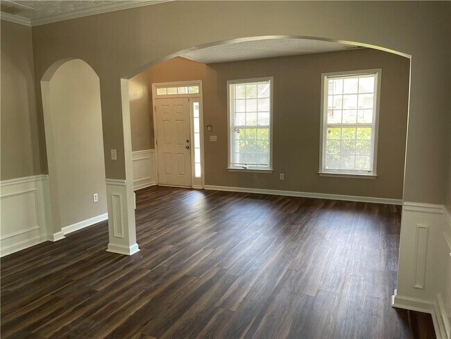 Foto del edificio - 8801 Lakecrest Way