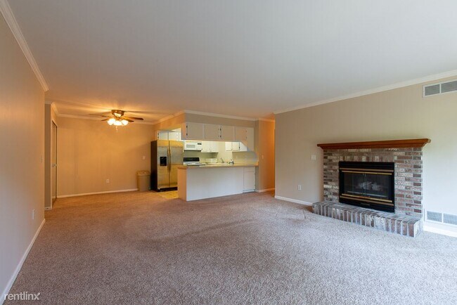 Foto del edificio - 2 br, 1 bath  - 30506 Oakridge Manor Dr