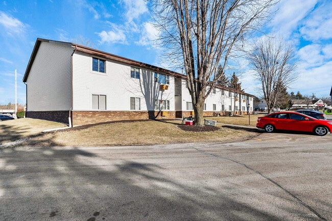 Foto del edificio - Sunset Lane Apartments