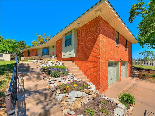 Building Photo - 12451 Eastwood Dr