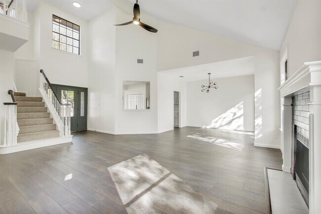 Foto del edificio - 7401 Whistlestop Dr