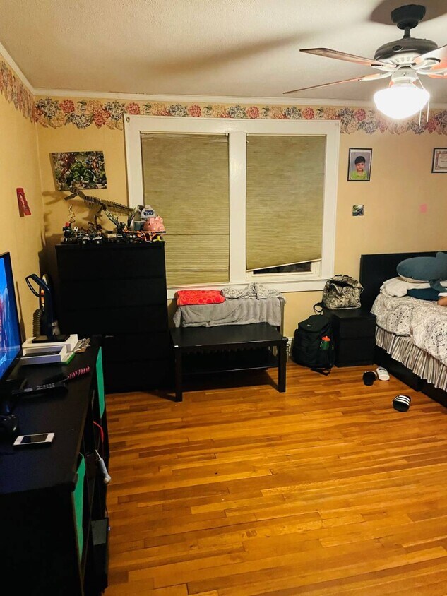 10 Frost Pond Rd, Glen Cove, NY 11542 House Rental in Glen Cove, NY