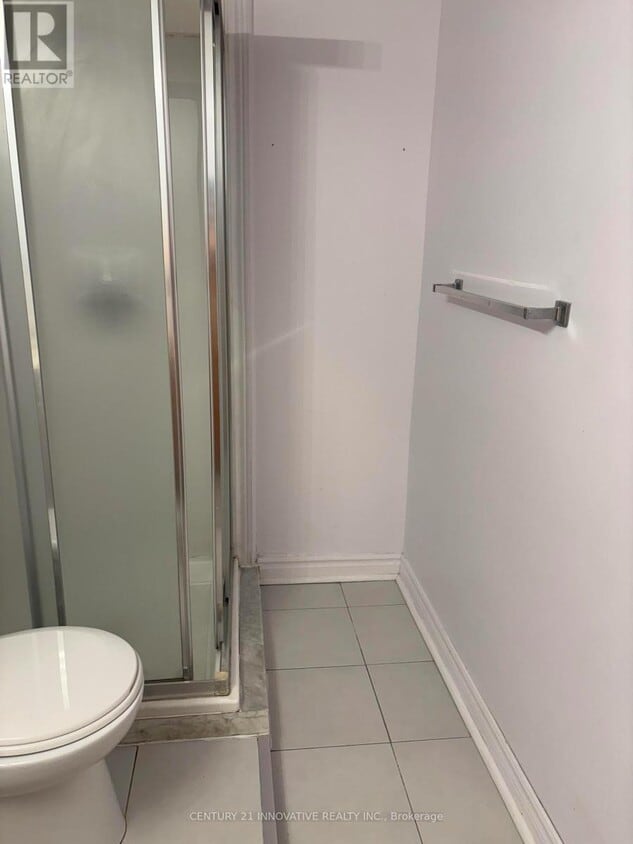 Building Photo - 1975 Fairport Rd