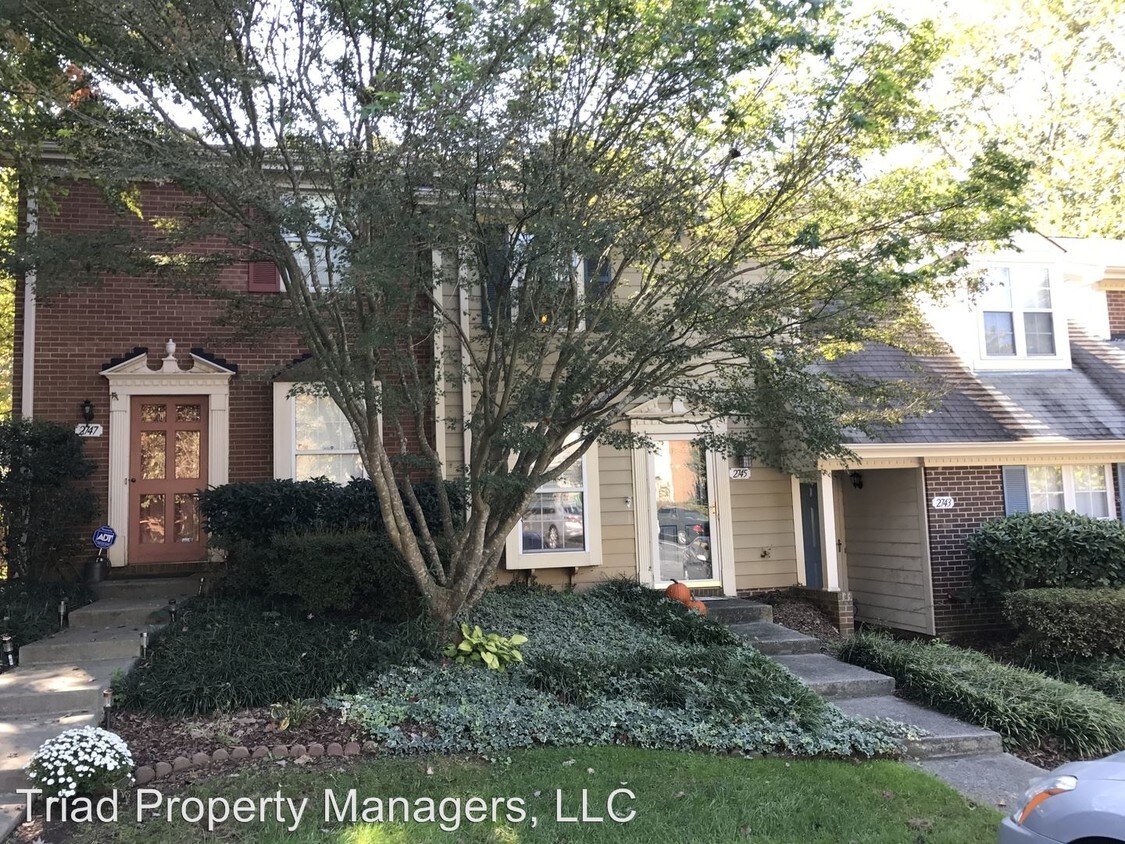 2745 Cottage Pl, Greensboro, NC 27455 House Rental in Greensboro, NC