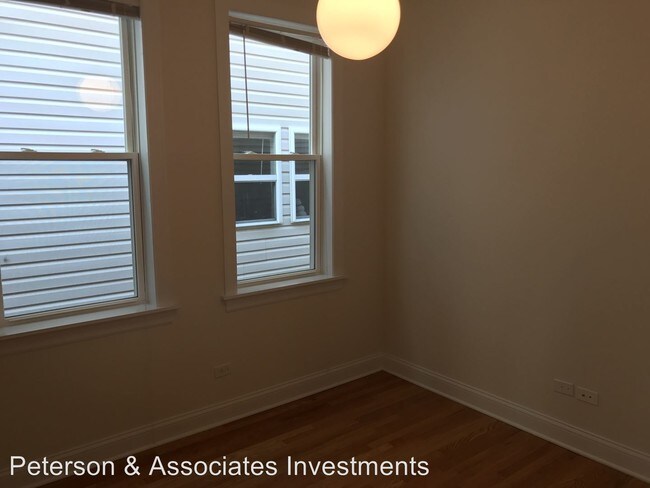 Foto del edificio - 2139 N Point St
