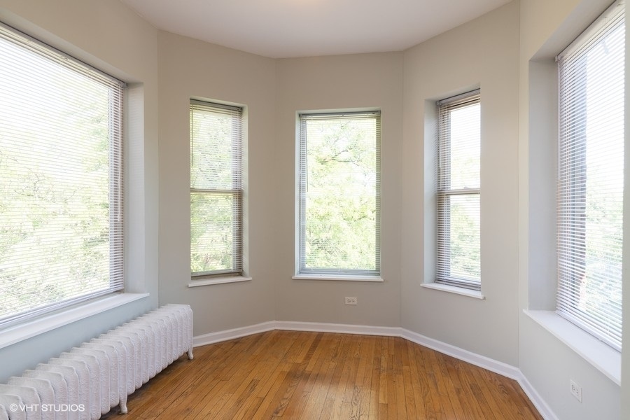 Foto principal - 427 E Oakwood Blvd