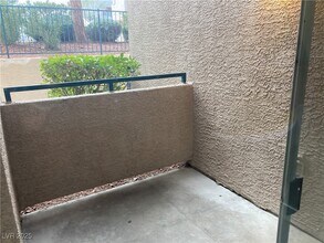 Building Photo - 2001 Quartz Cliff St