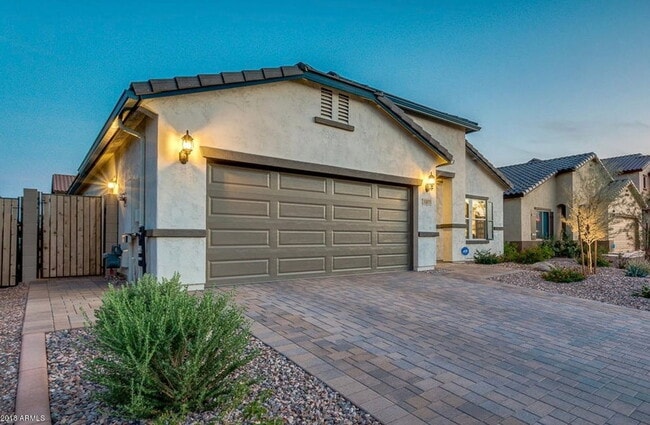 Foto del edificio - 10819 W Swayback Pass