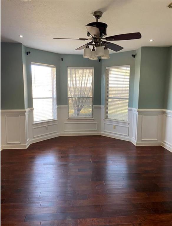 Foto del edificio - 21738 Maple Bluff Dr