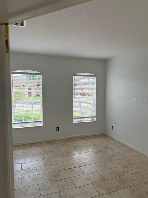 Foto del edificio - 13832 Hawk Lake Dr