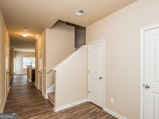 Foto del edificio - 260 Stillwood Dr