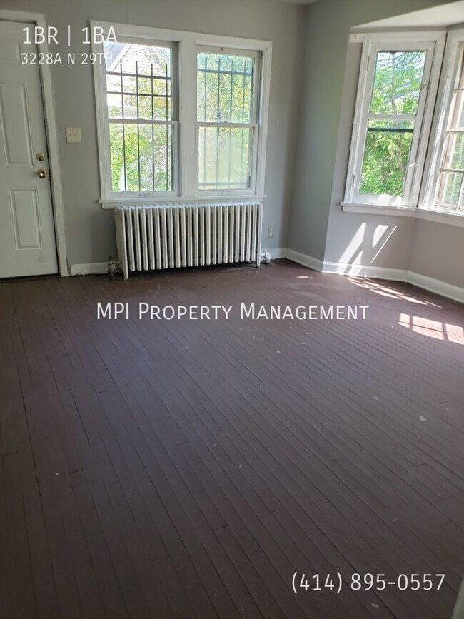 Building Photo - 3228A N. 29th Street. Milwaukee - 1 Bedroo...