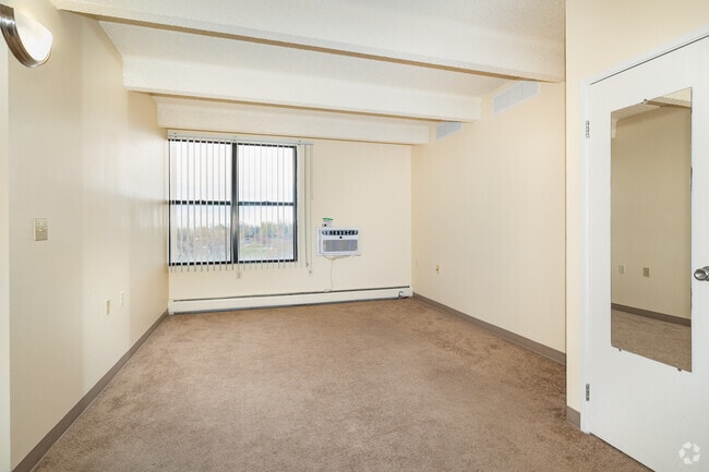 1BR, 1BA - 575SF - Living Room - Westhaven Senior Apartments 62+